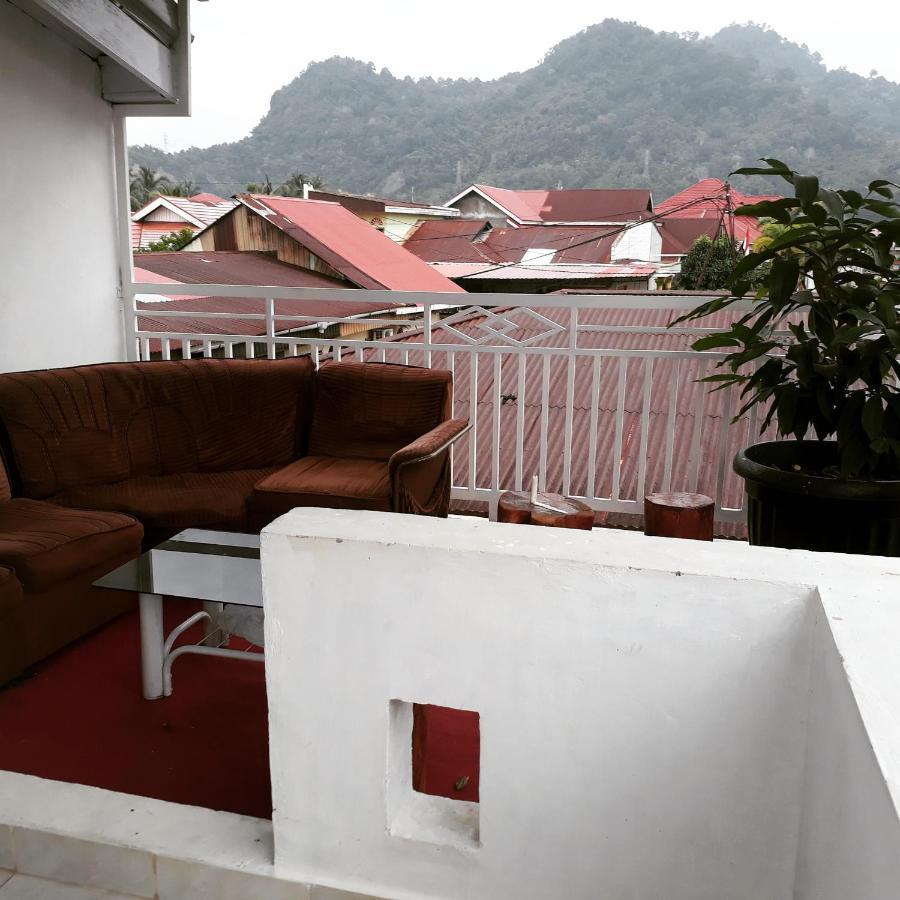 Bumimi Homestay Painan Bagian luar foto